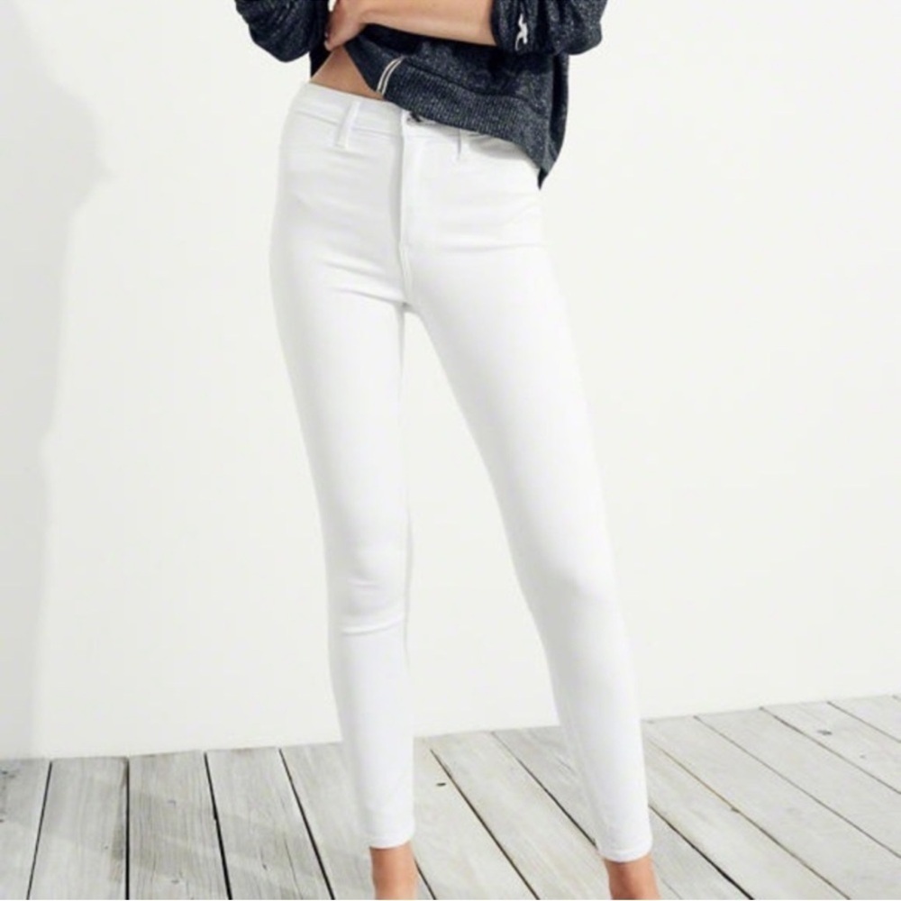 NWT Hollister High Rise Jean Leggings in White - Size 27x26